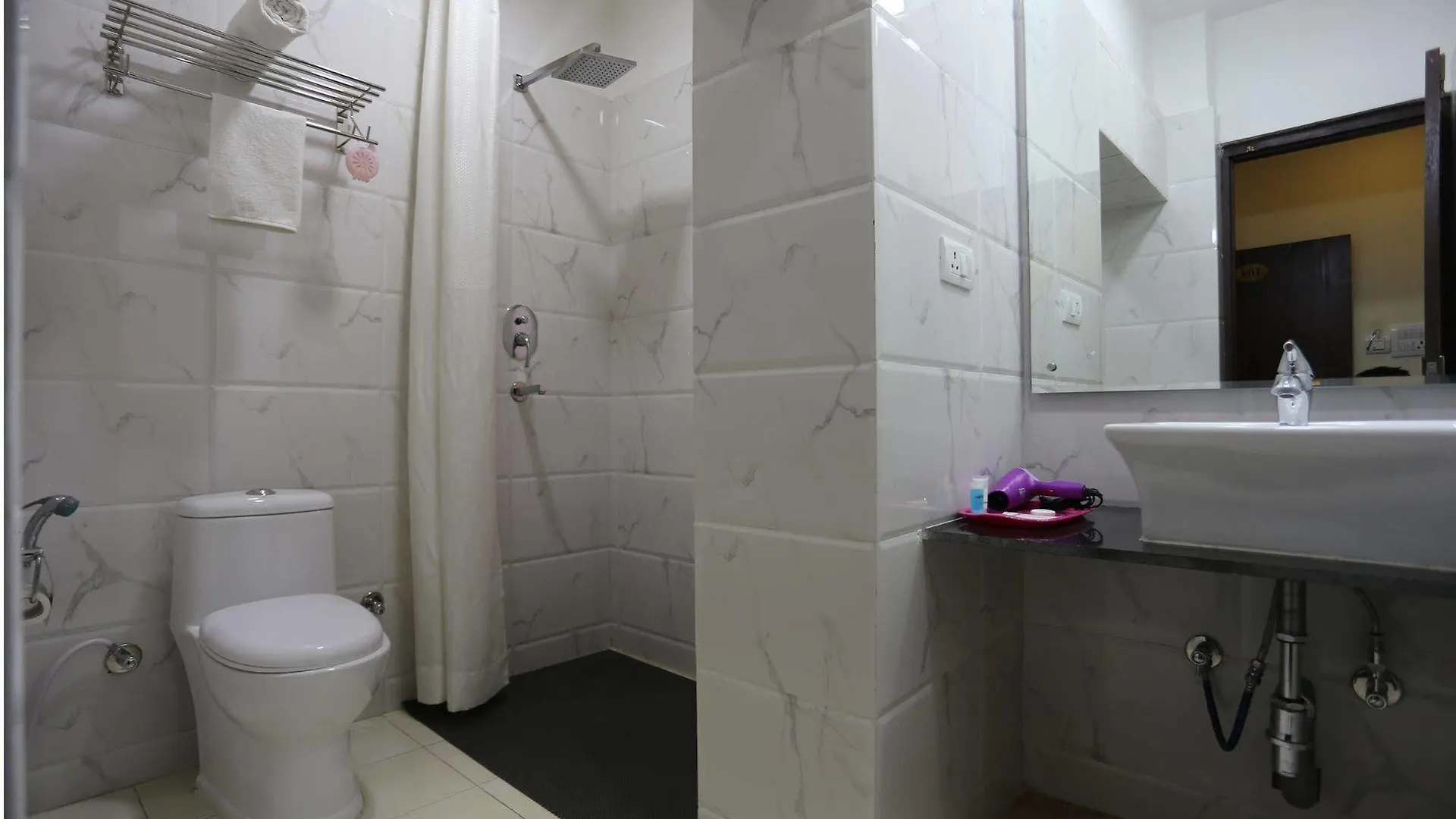 Aryatara Kathmandu Hotel 3*,